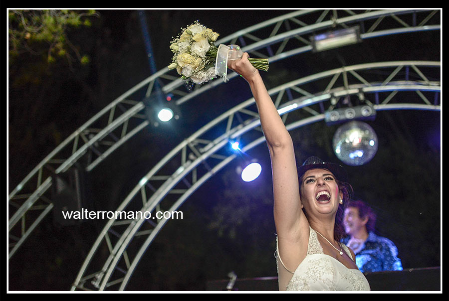 catering-novias-novios-photography-photographes-mendocinos-categoria-fashion-terra oliva-terra-oliva-cristian zaina-zaina-alta costura-mendoza-maipu-boda-iglesia-ntra sra de la merced-merced-eventos-fotografias-bodas-bodas destino-wedding planers-wedding-bride-wedding destination-cotillon-lmake up-maquillage-boda atardecer-fotos de novia-vestidos