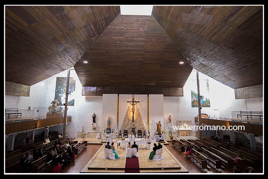 walter romano photographer mendocino-photos-photography-bride-catering-nicolas bedorrou-bodeorru-bride-novias-novios-photography-photographes-mendocinos-categoria-fashion-alta costura-mendoza-maipu-boda-iglesia-san nicolas-peatonal-ceremonia-religiosa-civil-eventos-fotografias-bodas-bodas destino-wedding planers-wedding-bride-wedding destination-cotillon-make up-maquillage-boda atardecer-fotos de novia-vestidos-silvina buttini-federica de caro-divina-divina marga-marga-lunlunta-maipu-carpa fiestas-living alquiler-fotos-fotografias