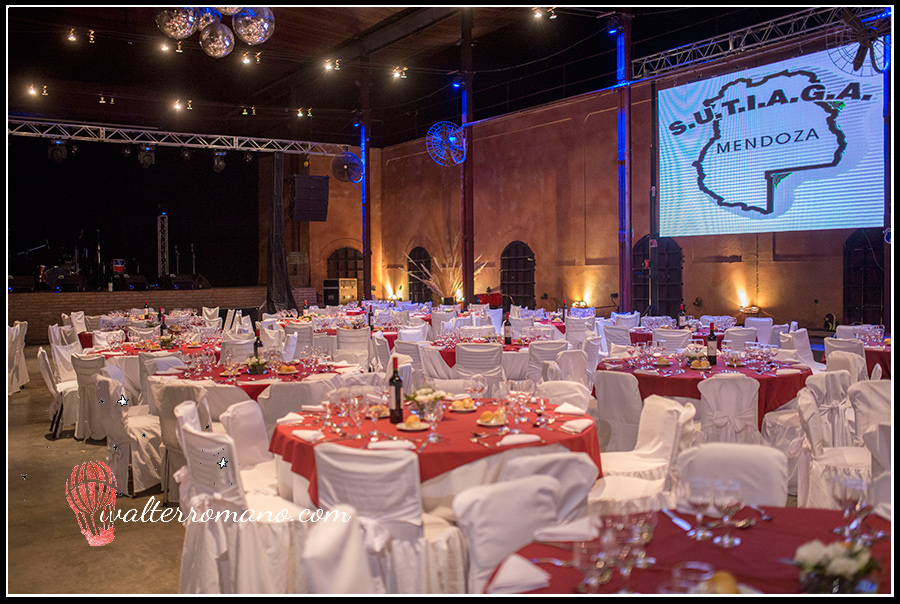 bodega-bodega centenario-festejo-cena-fiesta fin de ano-celebracion-cena-sindicato-fotos-walter romano photography