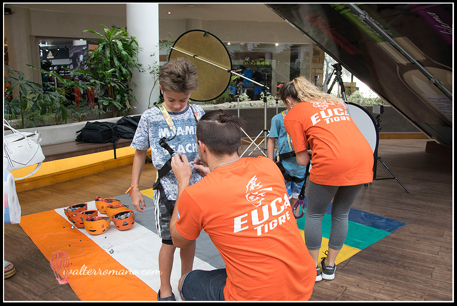 fotografias en la barraca mal promoción verano de juegos euca movil en el centro del mal en mendoza, trabajo fotográfico cargo de walter romano photography